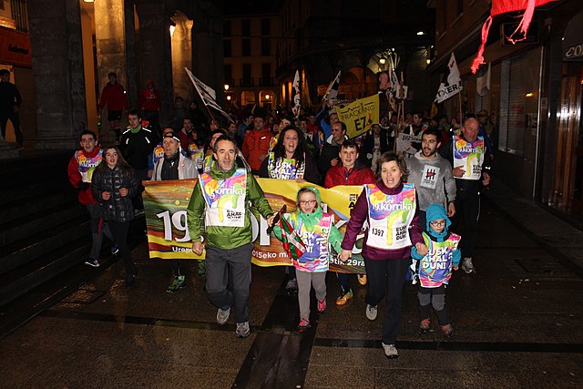 Euskara, irten adi mundura! - ¡Euskara, sal al mundo!